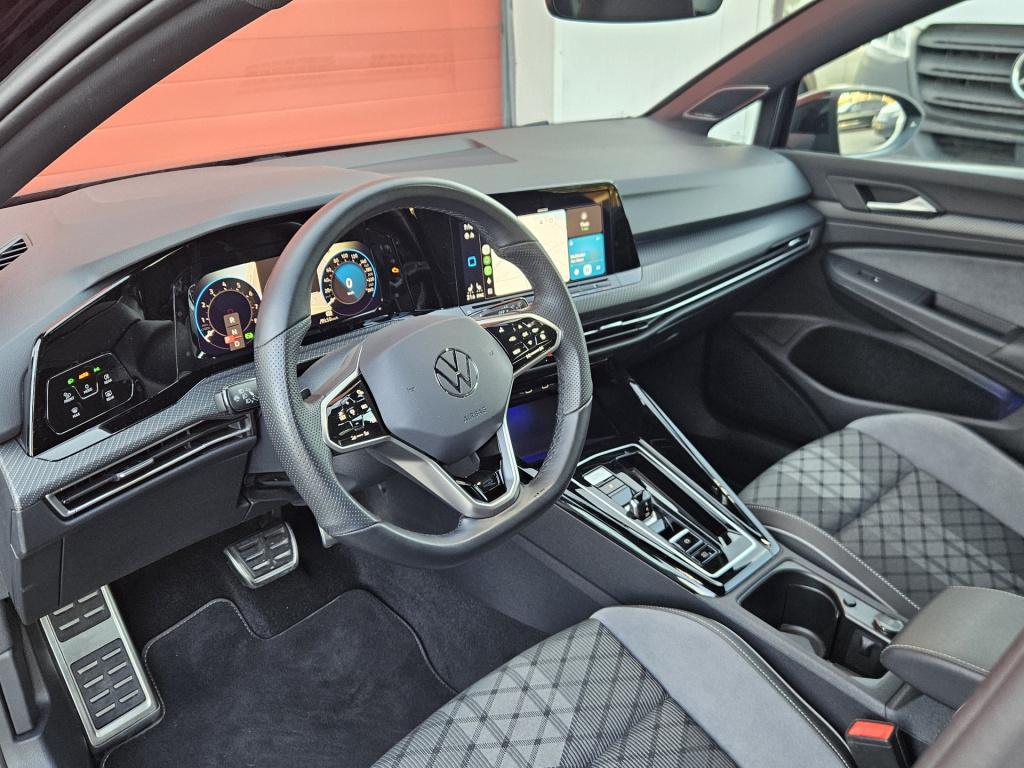 Volkswagen Golf 1.5 etsi r-line business | iq light | h/k | elek. trekhaak 