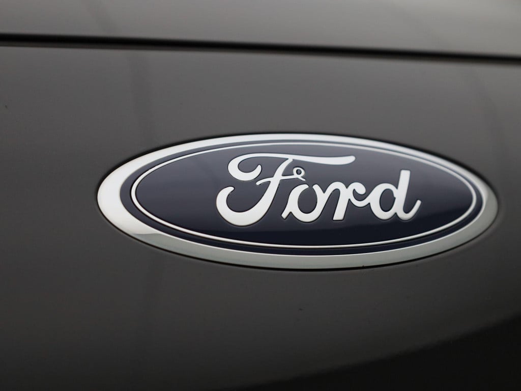 Ford Kuga 2.5 phev titanium | automaat | apple carplay / android auto | sto