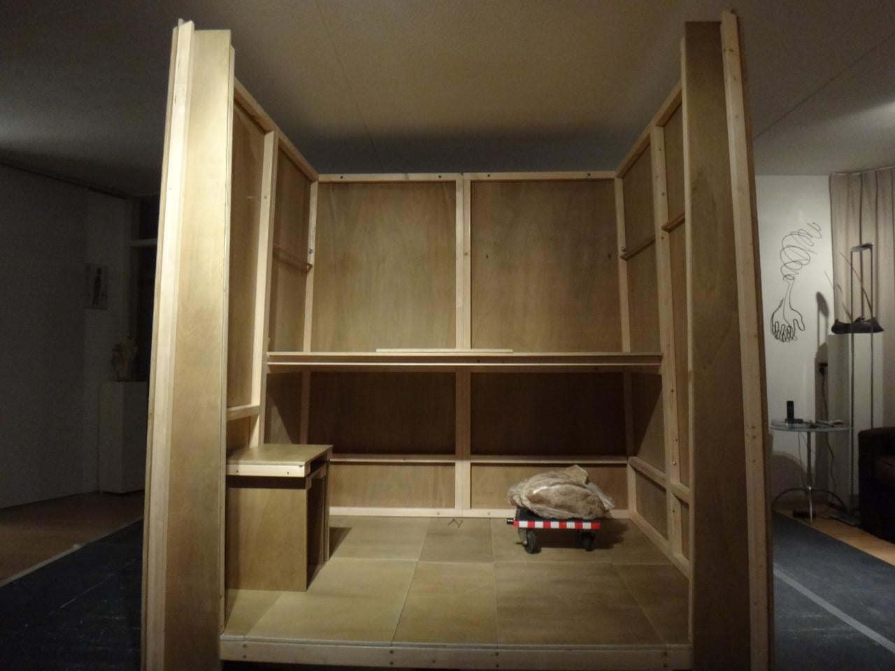 Uniek design strandhuisje met plaats te koop op het Zuidstrand Walcheren.