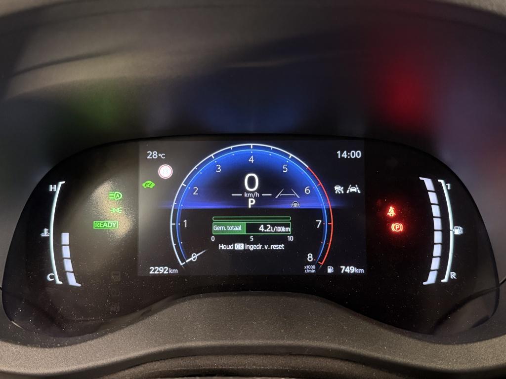 Toyota Yaris 1.5 hybrid 115 dynamic