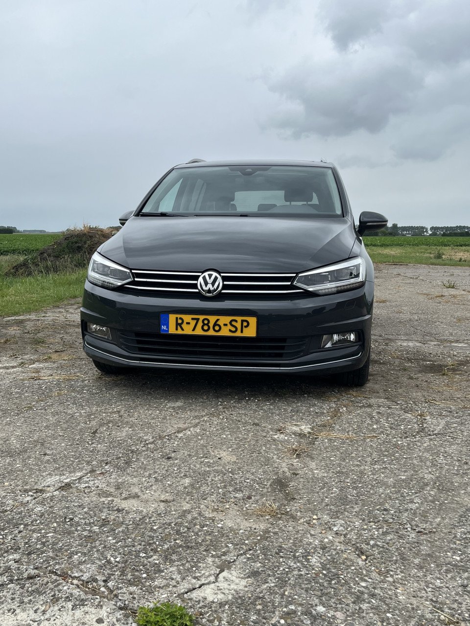 Volkswagen Touran 1.4 TSI 110KW/150PK 7-DSG 2015 Grijs