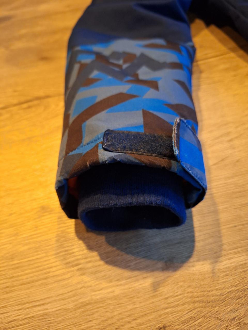 Ski-jas maat 176 te koop.