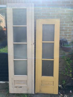Gratis 2 oude deuren