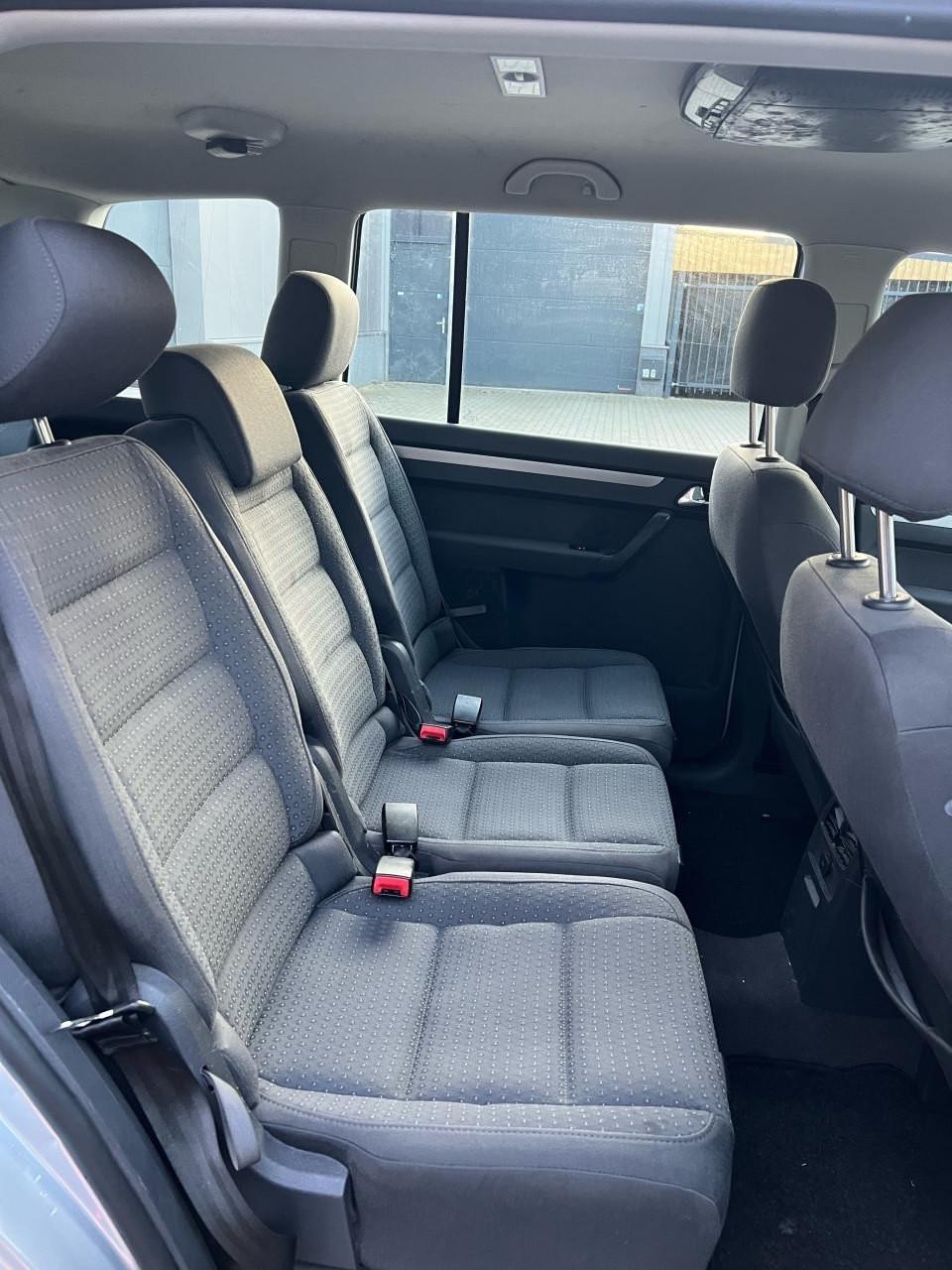 Volkswagen Touran 1.6-16V FSI Automaat