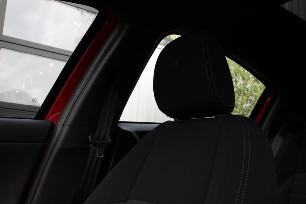 Alfa Romeo Giulietta 1.4 turbo multiair super - panorama dak - navi - stoel