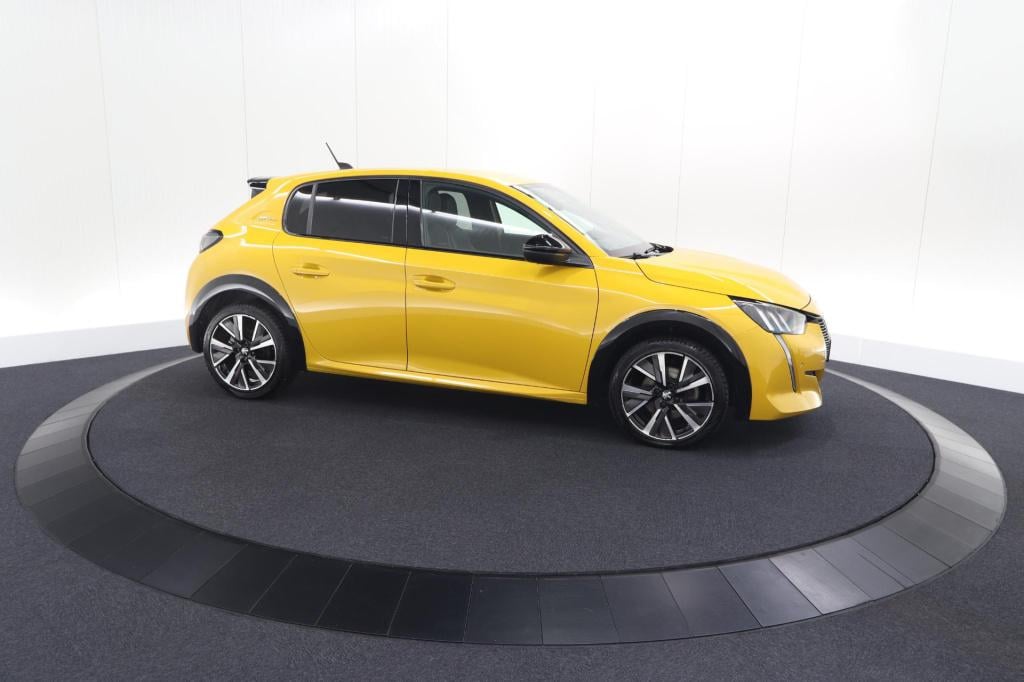 Peugeot 208 puretech 100 eat8 gt-line | camera | keyless entry | navigatie 