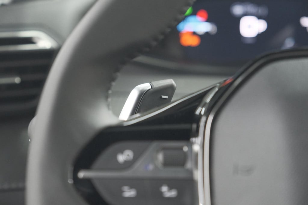 Peugeot 2008 hybrid 136 e-dcs6 allure | 360 camera | adaptieve cruise contr