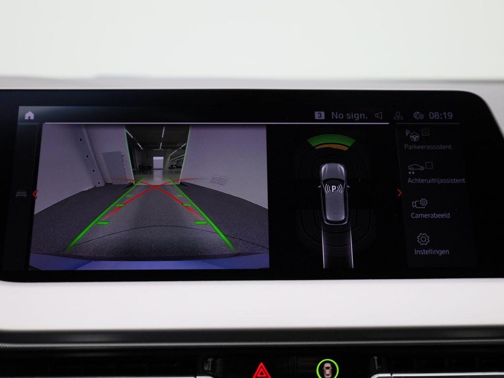 BMW 1 Serie 118i business edition | automaat | apple carplay / android auto