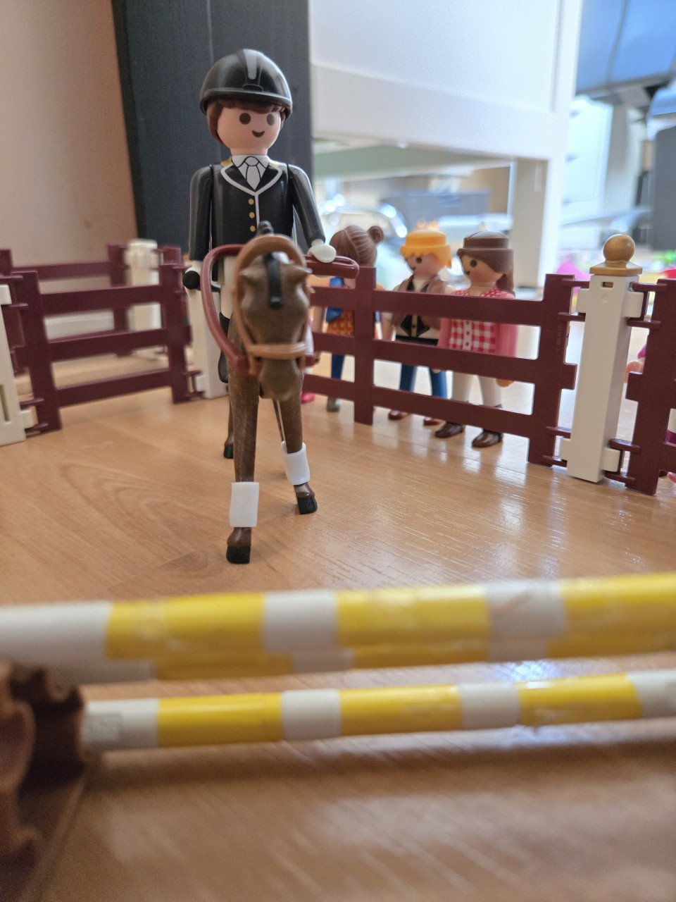 Playmobil jumping