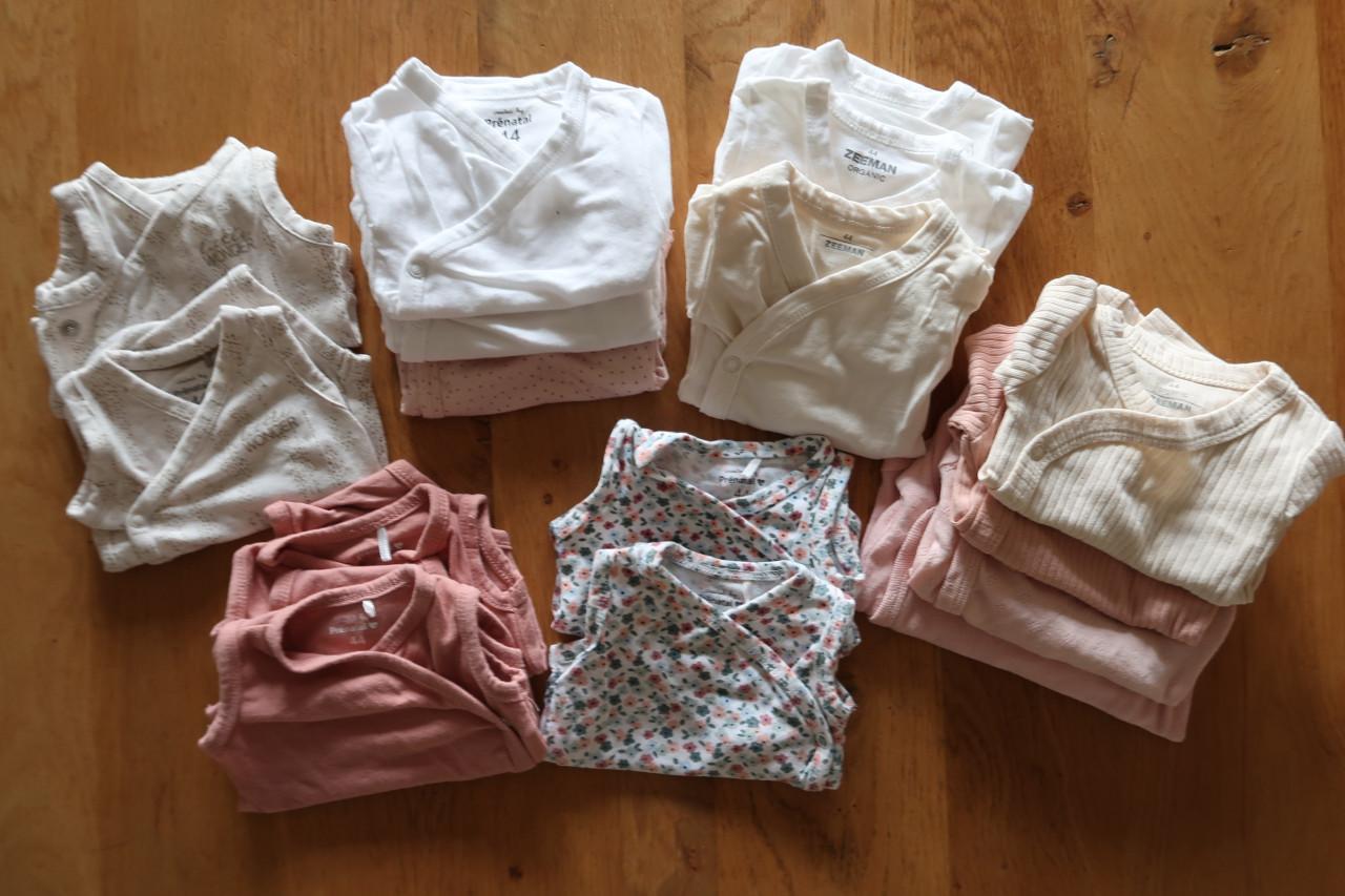 Rompertjes maat 44, zonder mouwtjes, met korte en lange mouwtjes