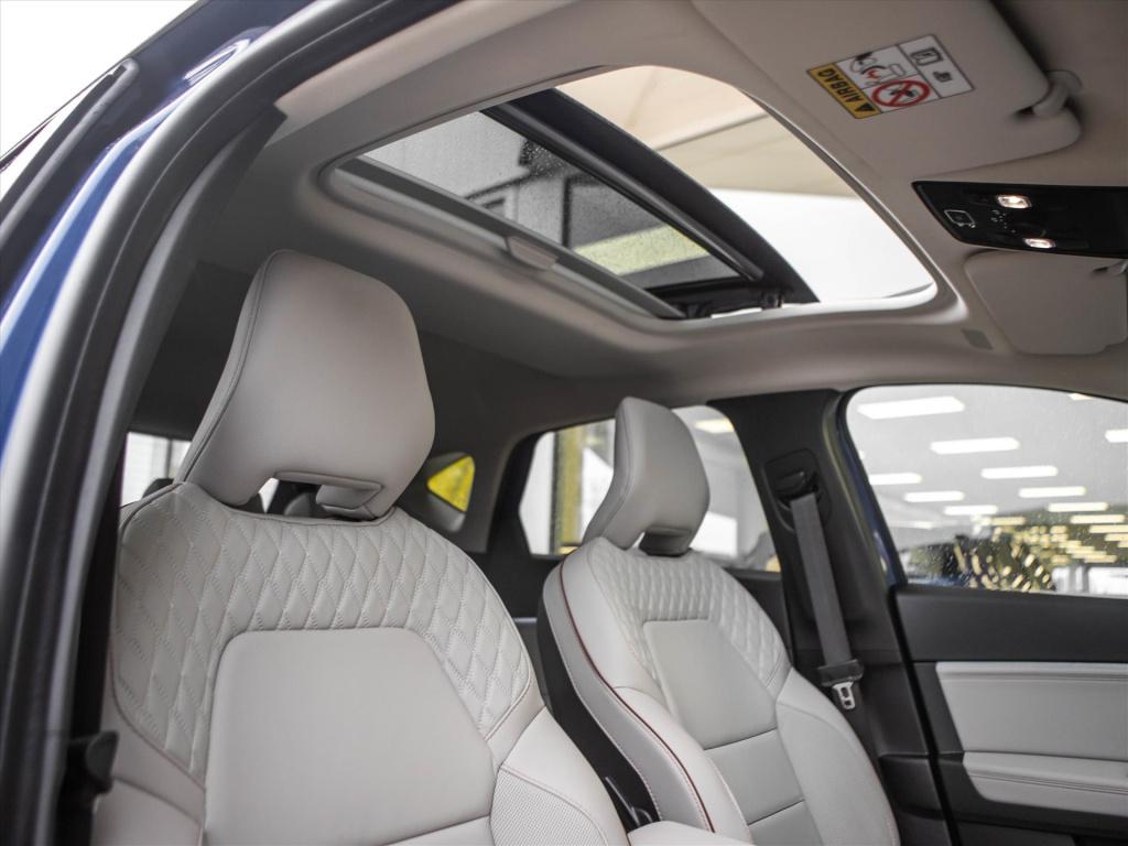 Renault Captur e-tech hybrid 145pk iconic automaat | panoramadak | 360 came