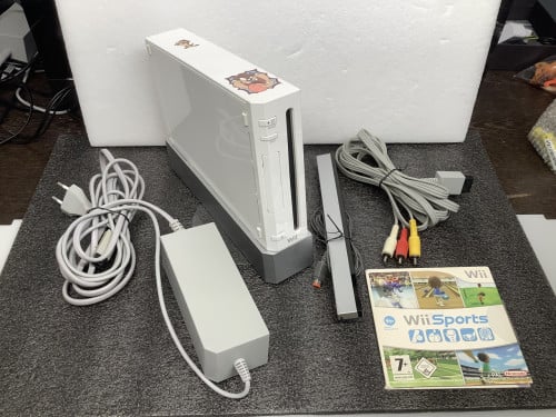 Nintendo Wii console met controller en Wii Sports en Wii play