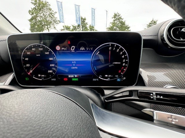 Mercedes-Benz Glc 300e 4matic amg i airmatic l gestuurde achteras l panoram