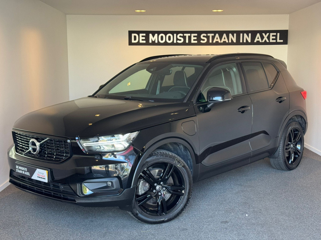 Volvo XC40 1.5 t4 recharge r-design black edition