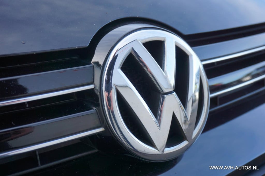 Volkswagen Golf 1.6 tdi highline bluemotion