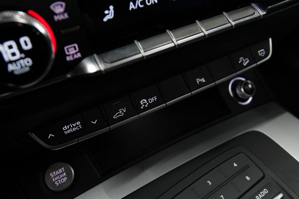 Audi Q5 2.0 quattro hybride | pano | luchtvering | led |