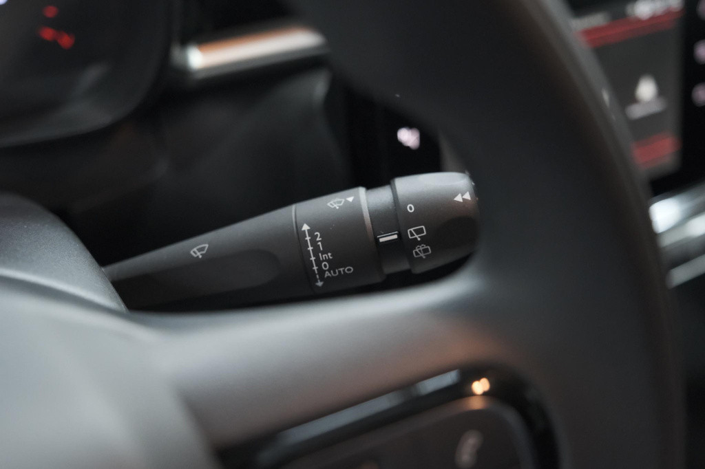 Citroen C3 puretech 110 eat6 max | apple carplay | parkeersensoren | 16 inc