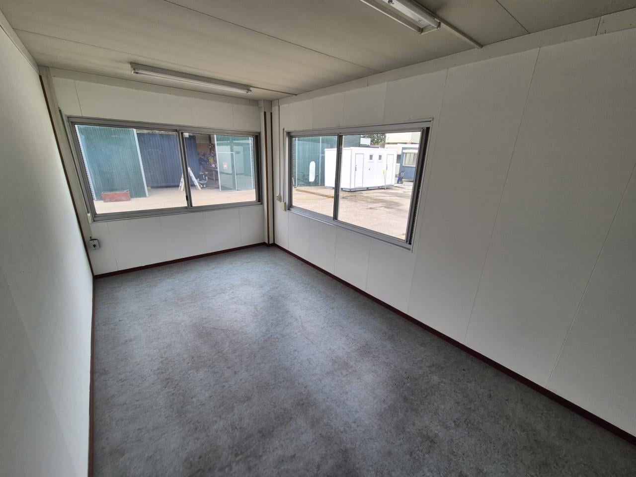 Kantoorunit / uitvoerderskeet / bouwkeet / woonunit 10x3m