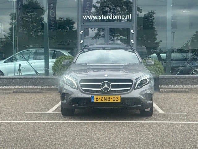 Mercedes-Benz Gla-klasse 200 ambition l panoramadak l night pakket l afneem