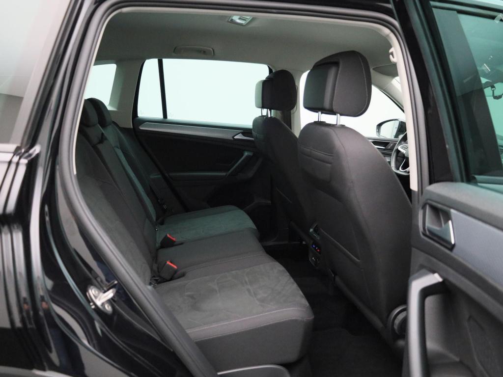 Volkswagen Tiguan 1.5 tsi life | automaat | lmv | climate control | camera 
