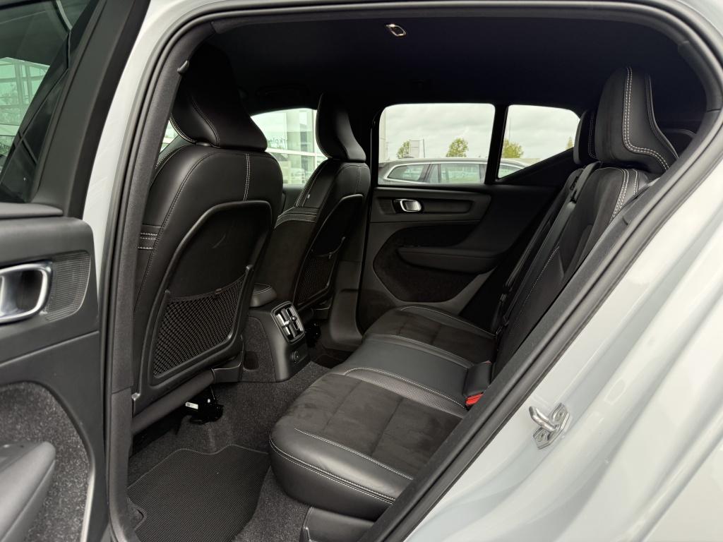 Volvo XC40 t5 262pk recharge r-design| adap.cruise| trekhaak| camera| keyle