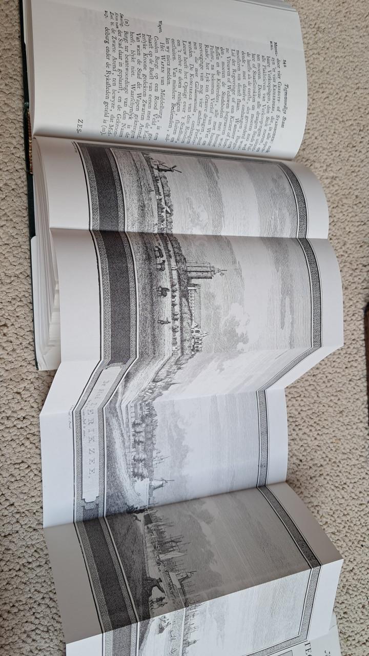 Boeken zeeland Historisch boek Tegenwoordige staat van Zeeland 1751 en 1753