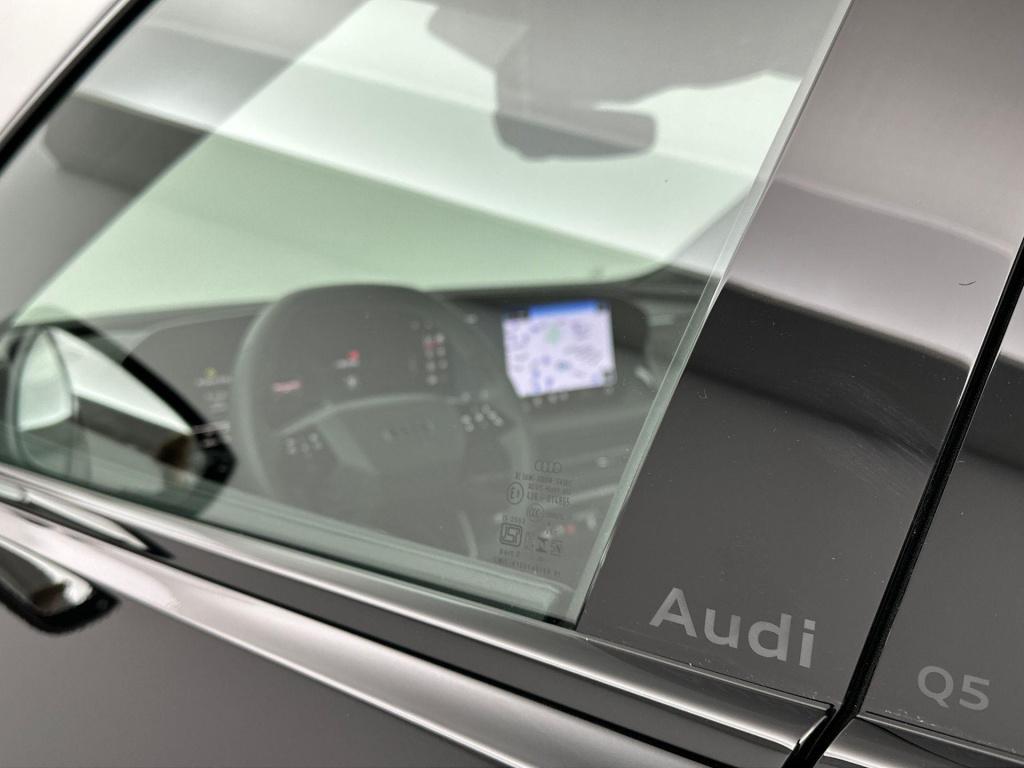 Audi Q5 s edition competition e-hybrid 270 kw / 367 pk suv