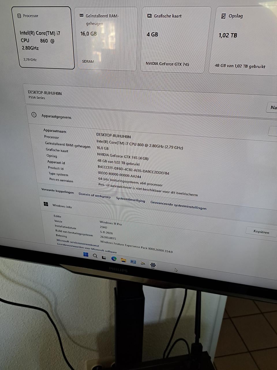 PC in nieuwe behuizing.
