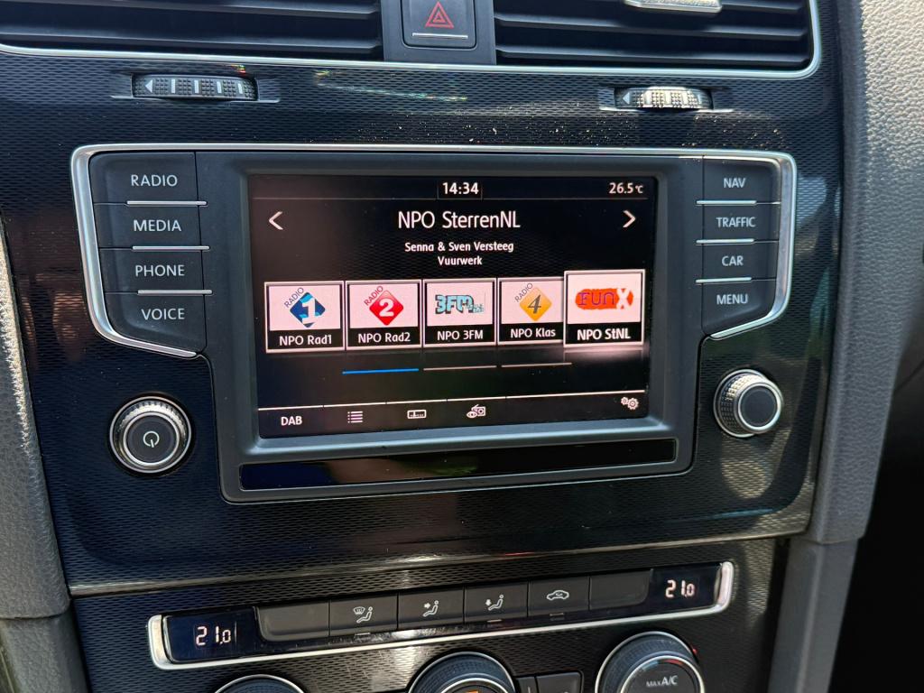 Volkswagen Golf 1.4 tsi gte connected series