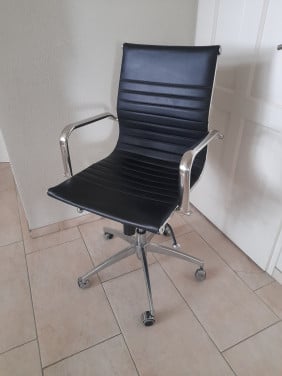 Bureaustoel ( in goede staat )