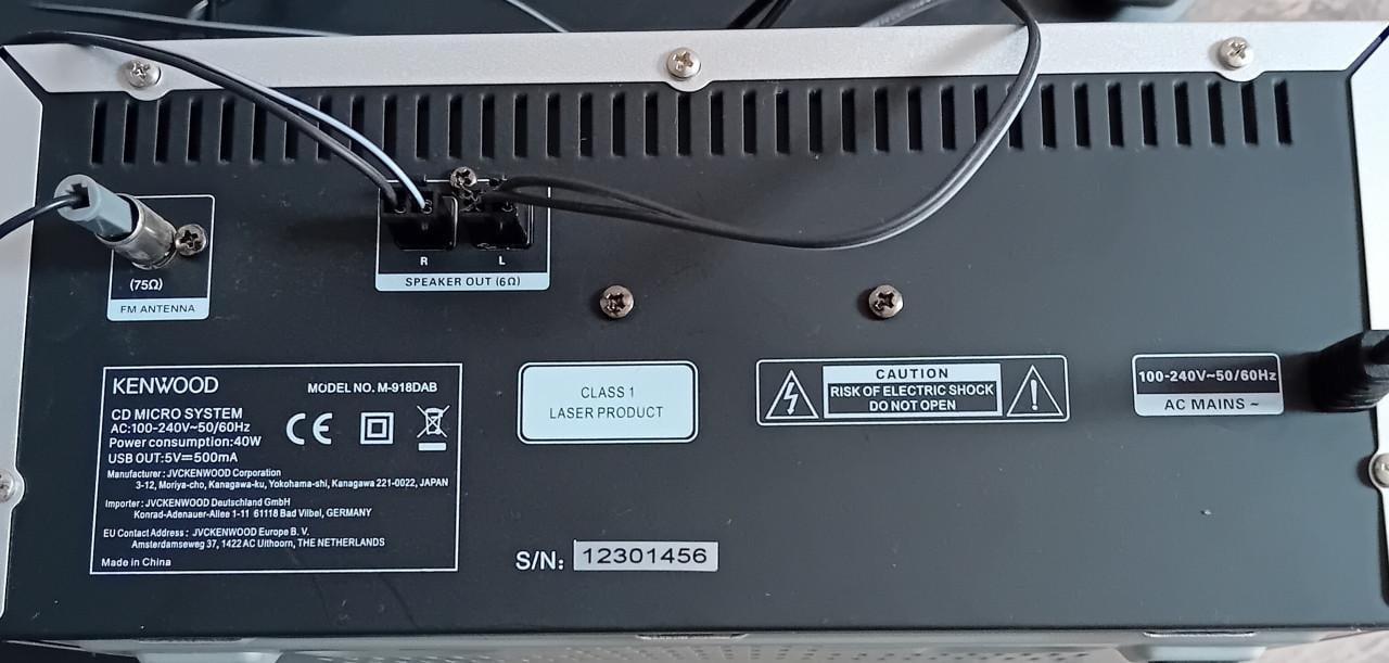 Kenwood DAB radio/ CD speler