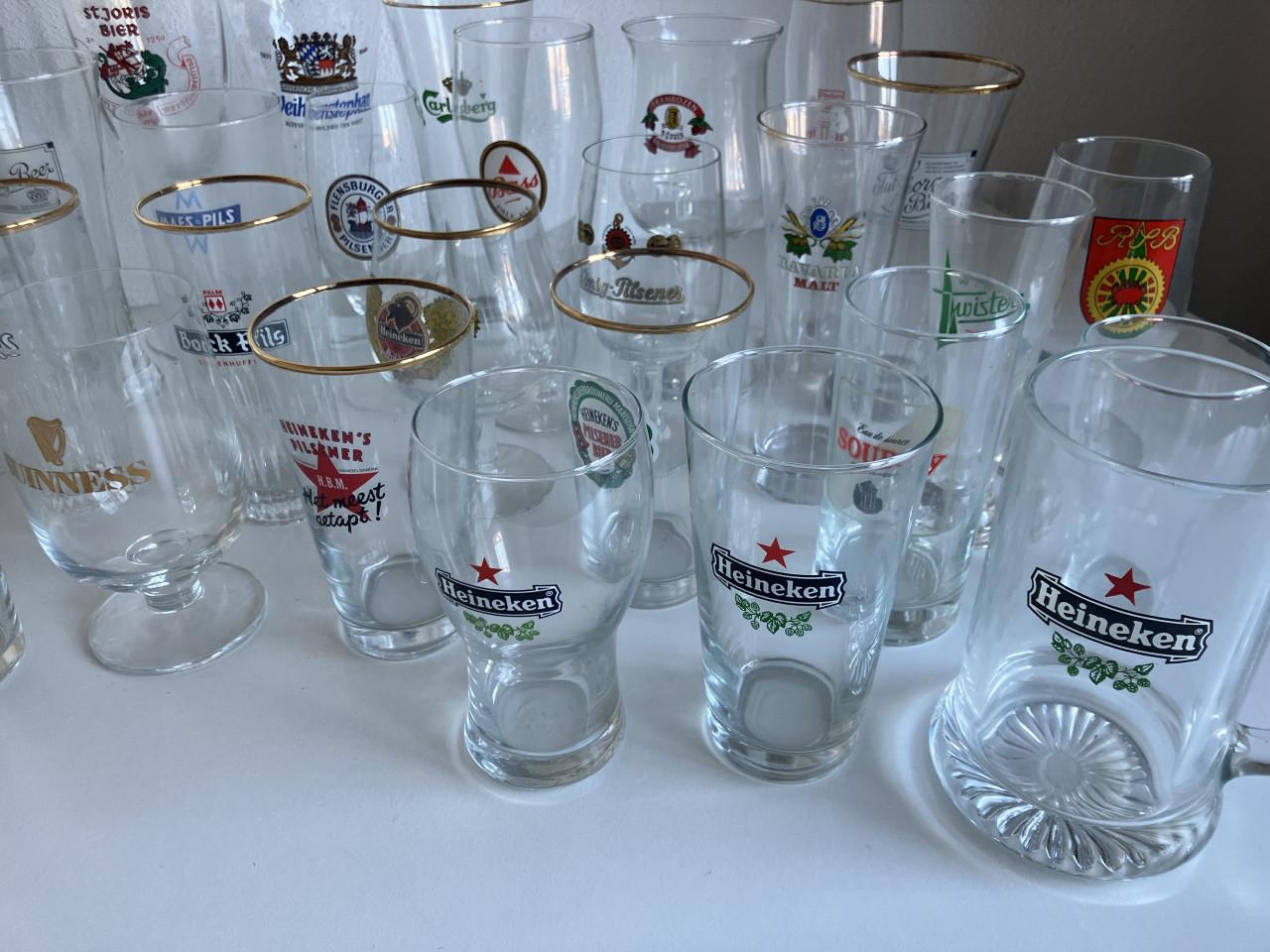 Verzameling bierglazen 140st