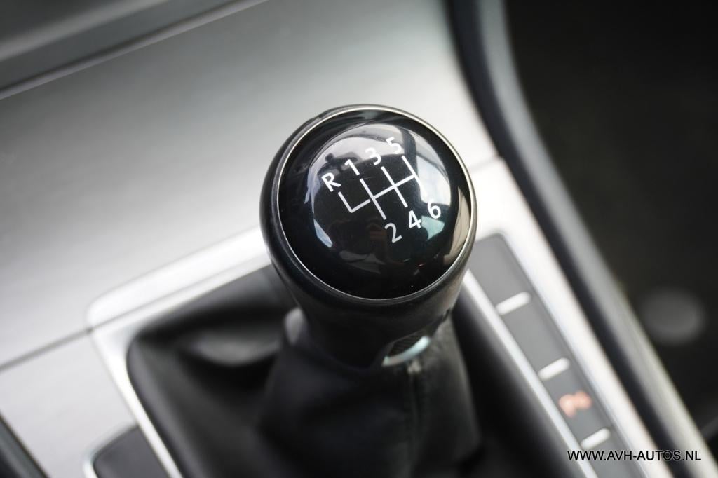 Volkswagen Golf variant 1.0 tsi business edition connected