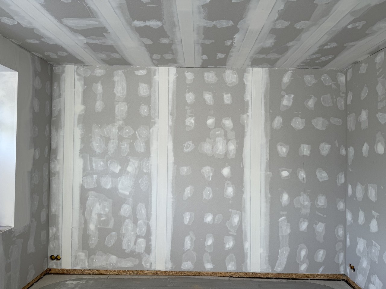 Nadien smeren  Stukadoorbedrjf Tel 0685004348