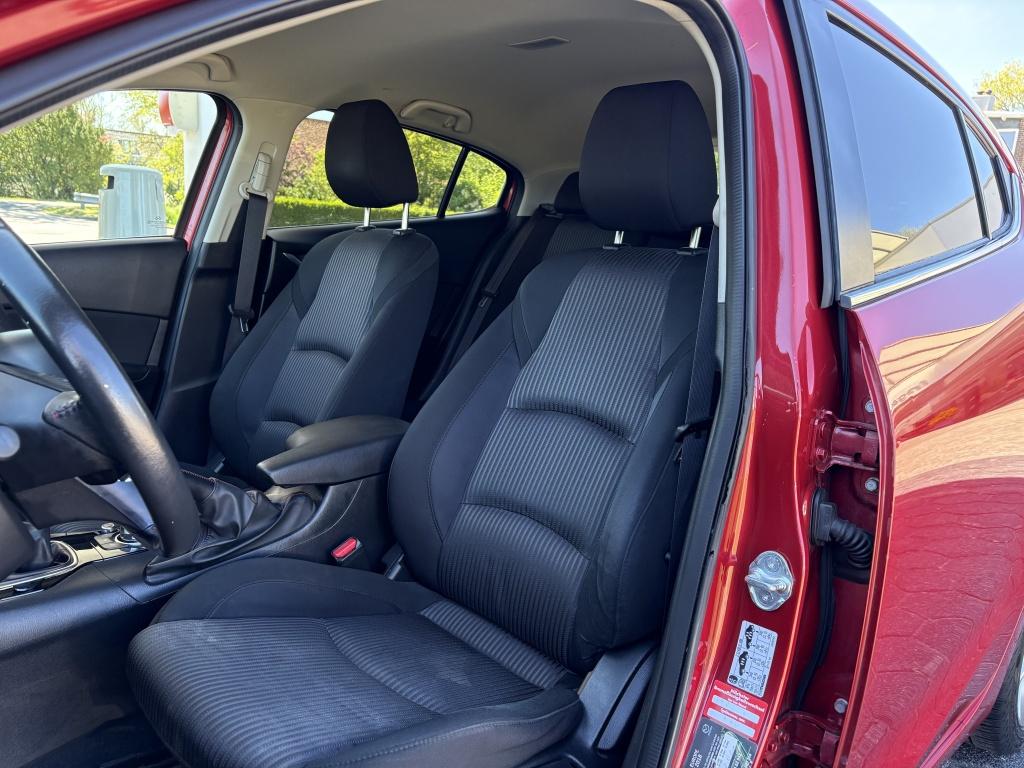 Mazda 3 2.0 gt-m bose stoffen bekleding