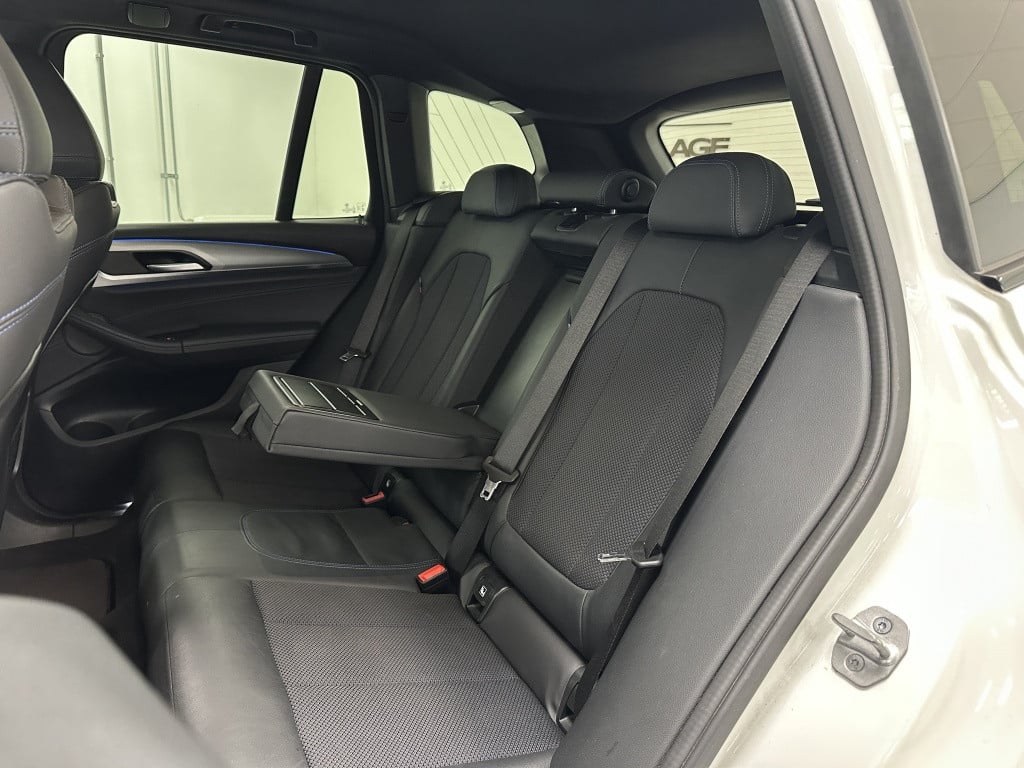 BMW X3 xdrive30e m-sport | harman/kardon | 360 camera | head-up-display