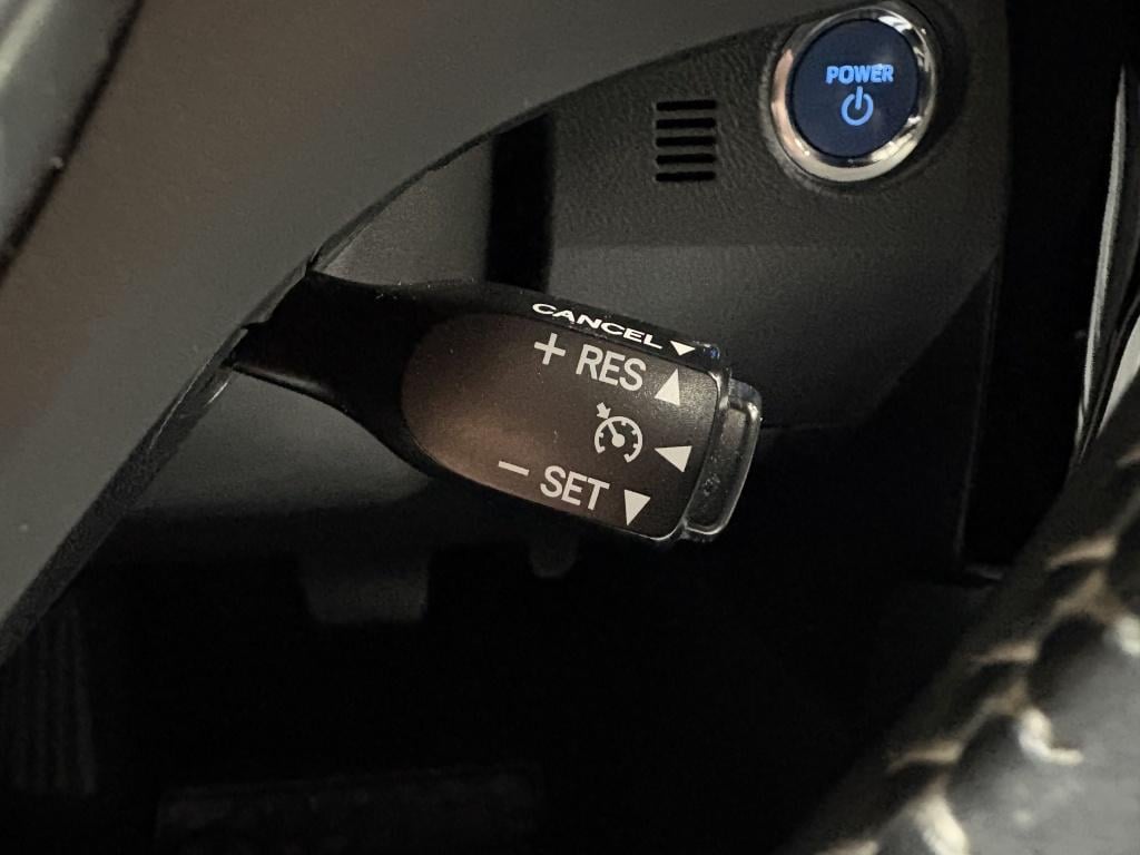 Toyota Auris 1.8 hybrid dynamic | navi | clima |