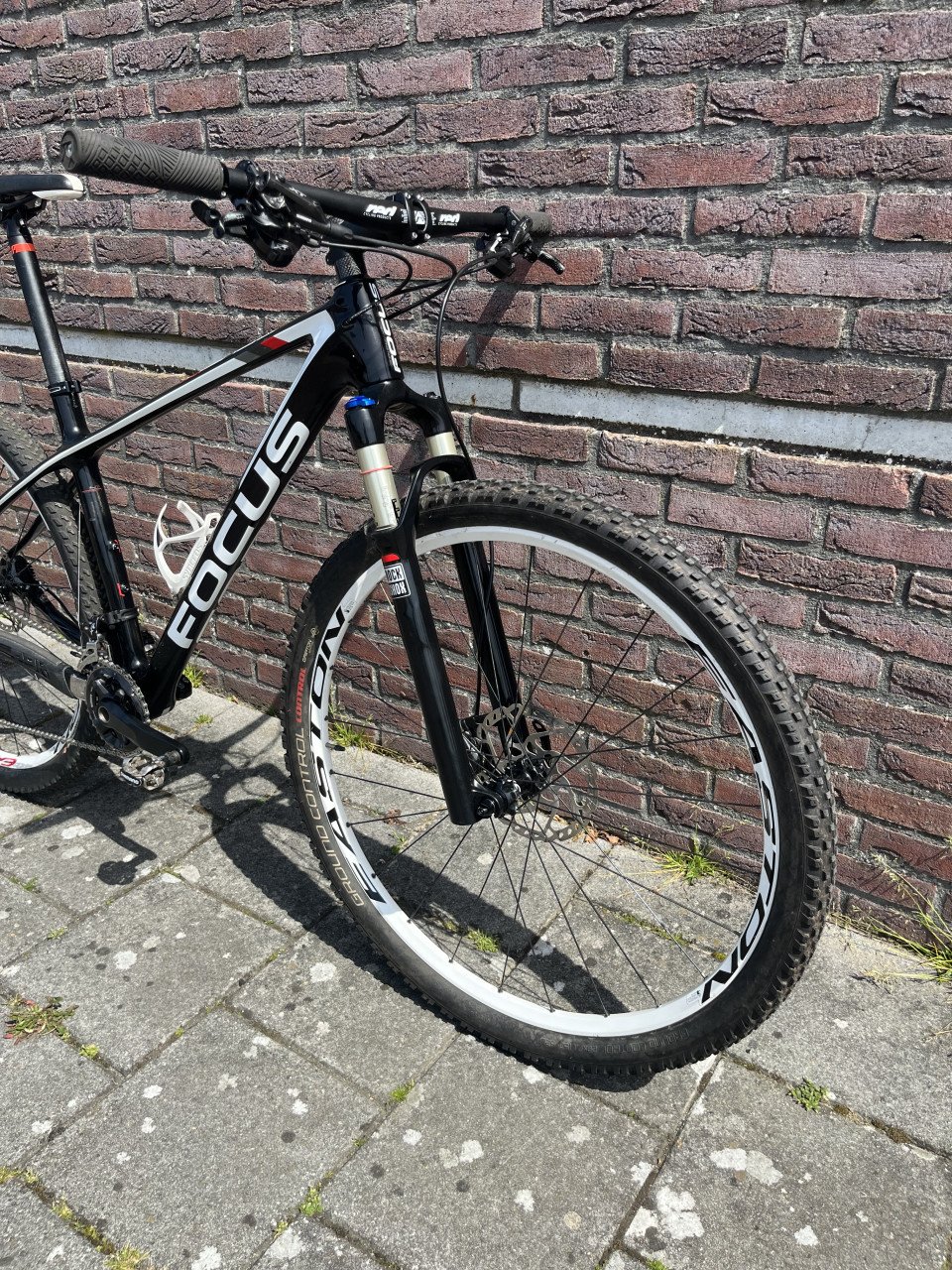 Focus raven, carbon, maat M, shimano XT