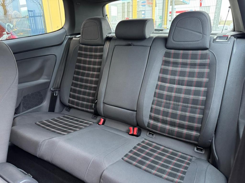 Volkswagen Golf 2.0 tfsi gti