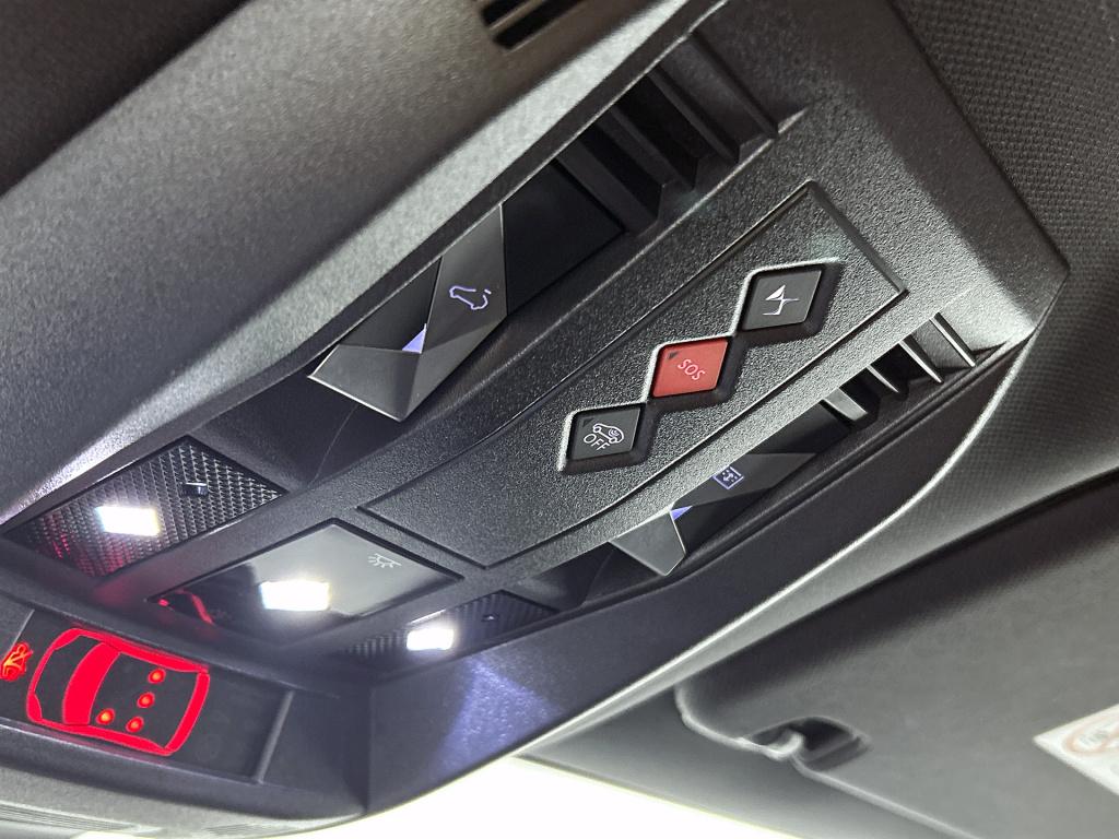 Ds Ds 7 crossback e-tense awd 300pk automaat rivoli | zwart leder | adaptie