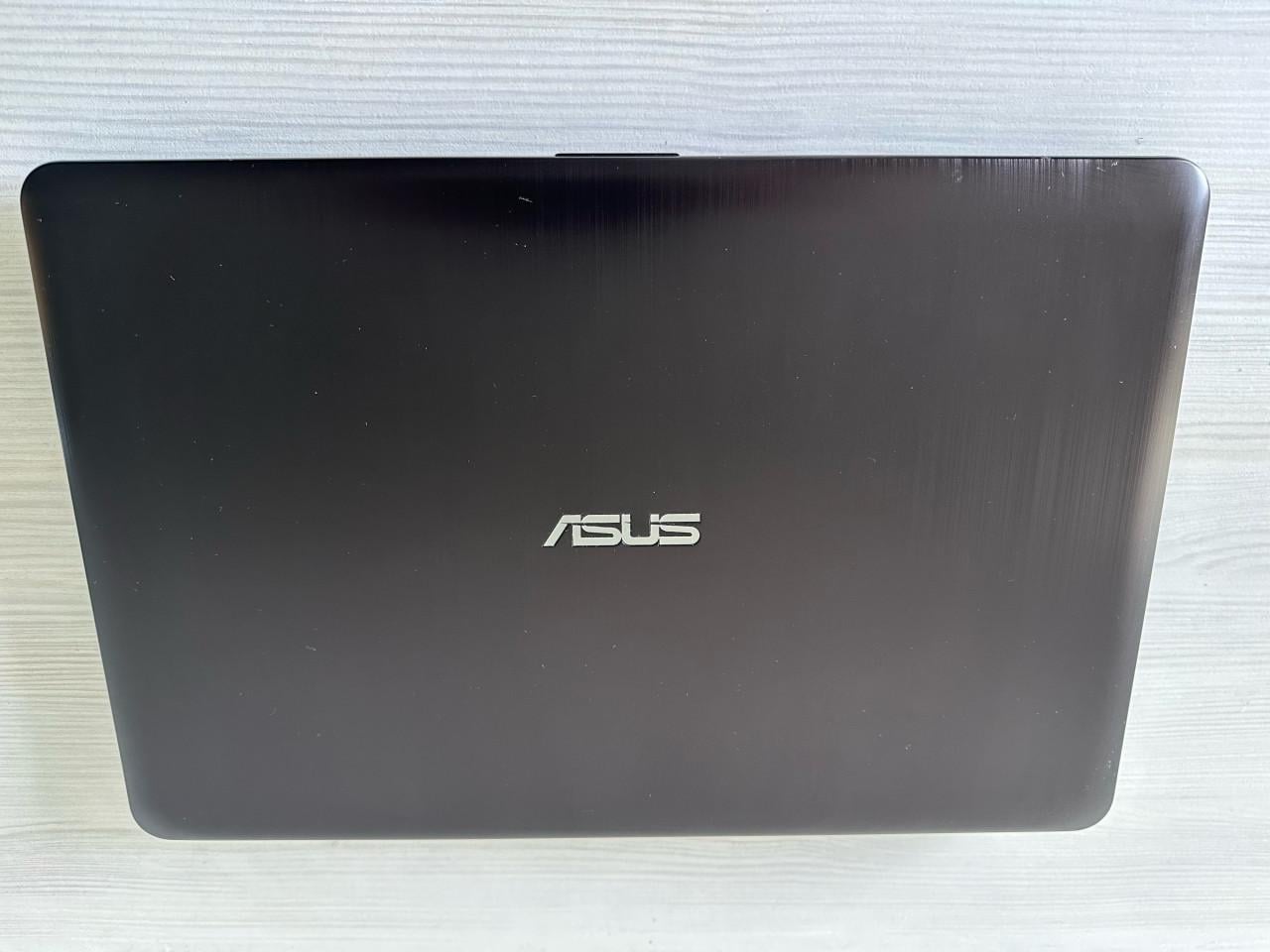 Asus laptop / SSD /