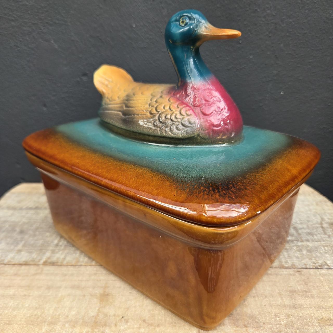 Grote brocante keramische ovenschaal eend, terrine