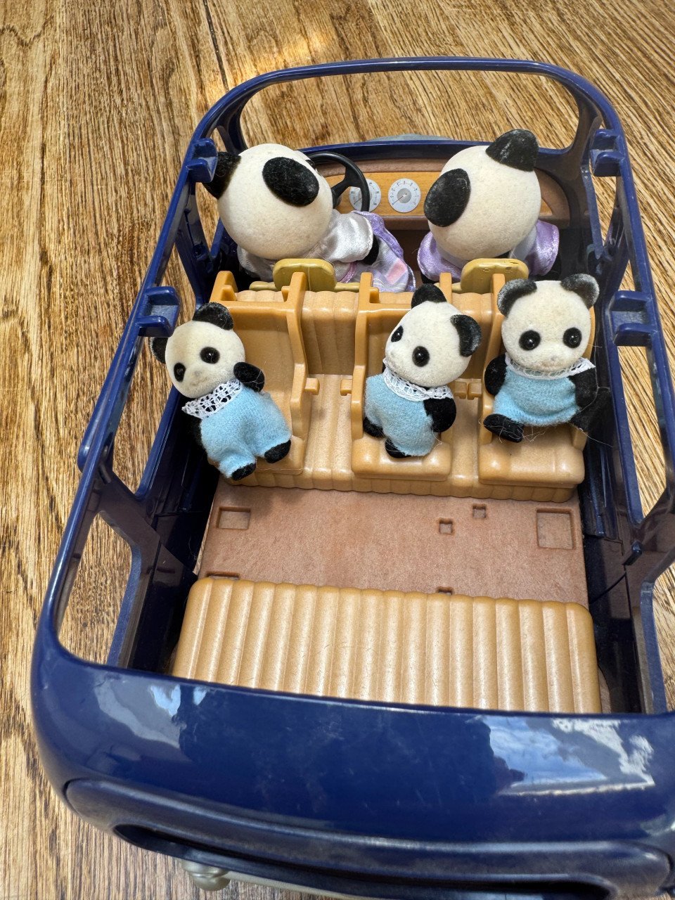 Auto Sylvanian Family