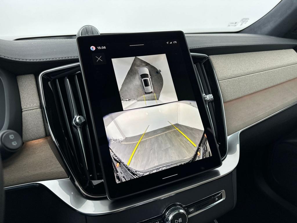 Volvo XC90 ultra bright recharge plug-in hybrid awd