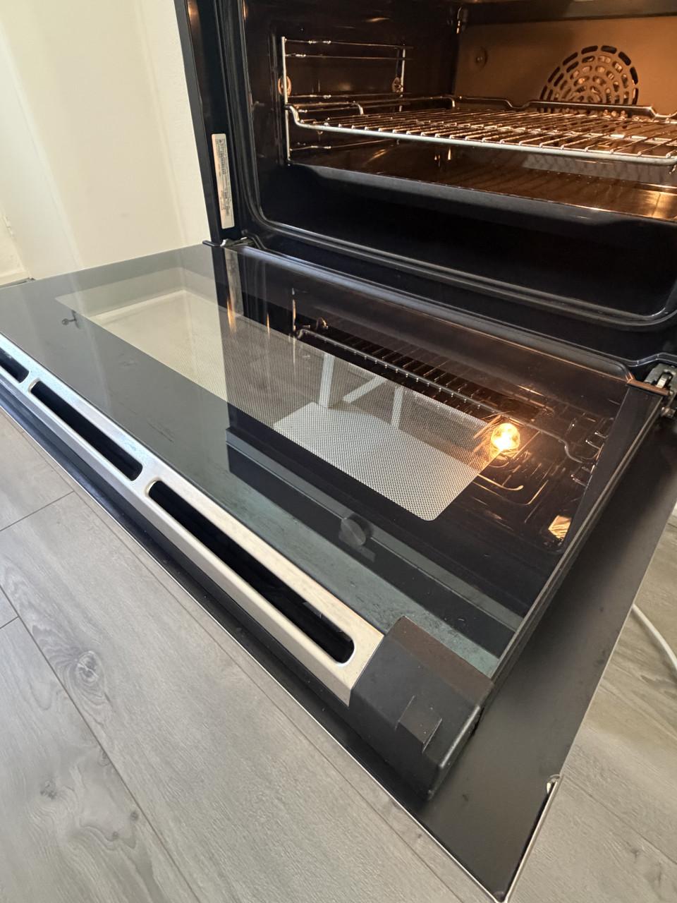 Nette Siemens iQ700 compacte inbouwoven – 45 cm