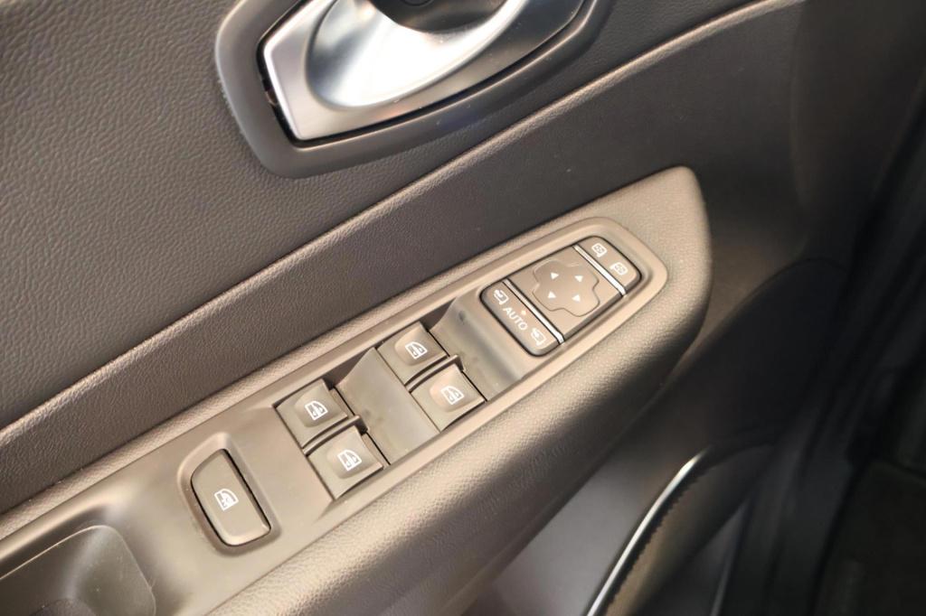 Renault Captur 1.3 tce 150 pk intens nl auto, trekhaak, led, camera, all se