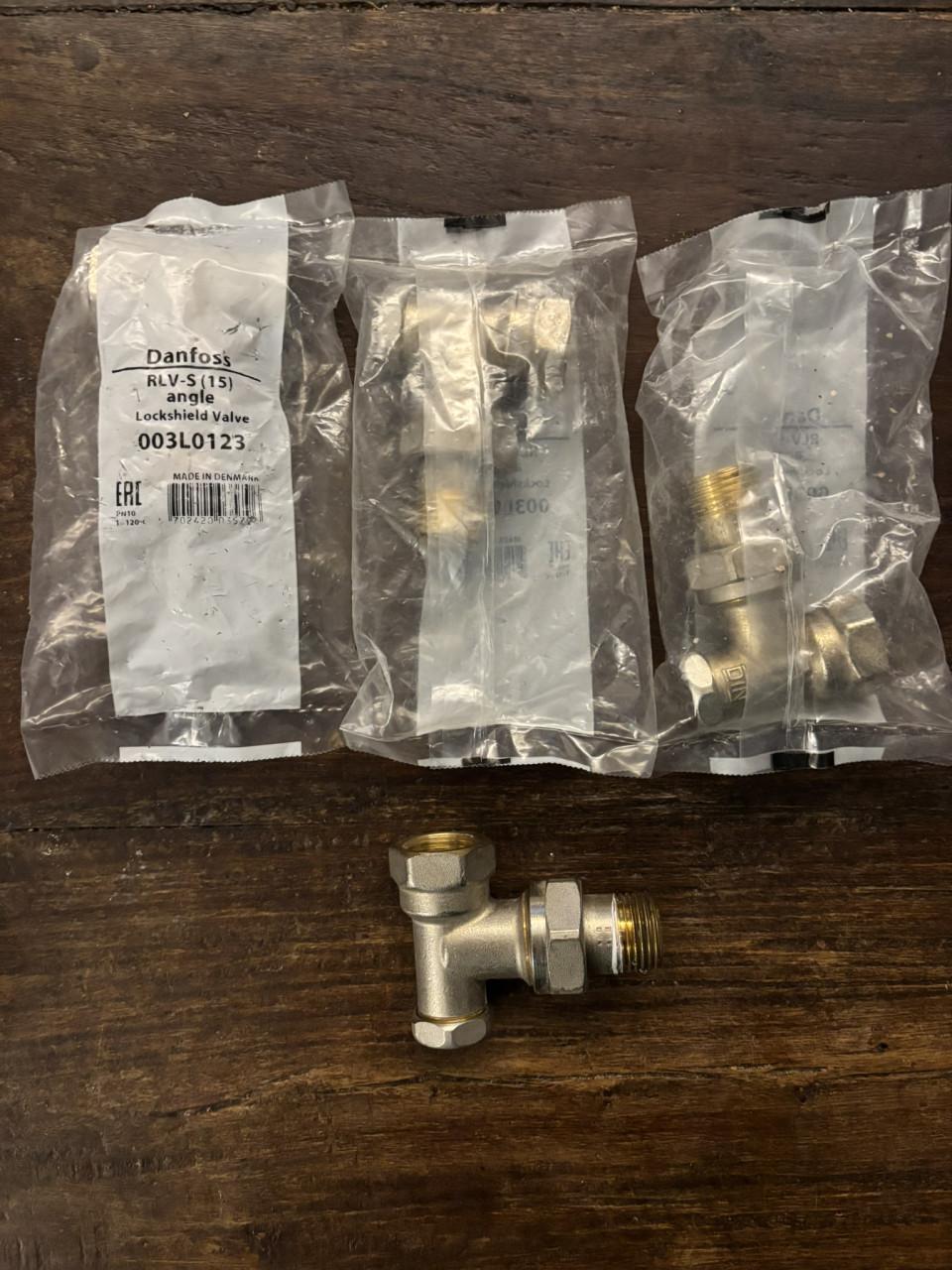 Danfoss voetventielen voor radiator. Nieuw en gebruikt.