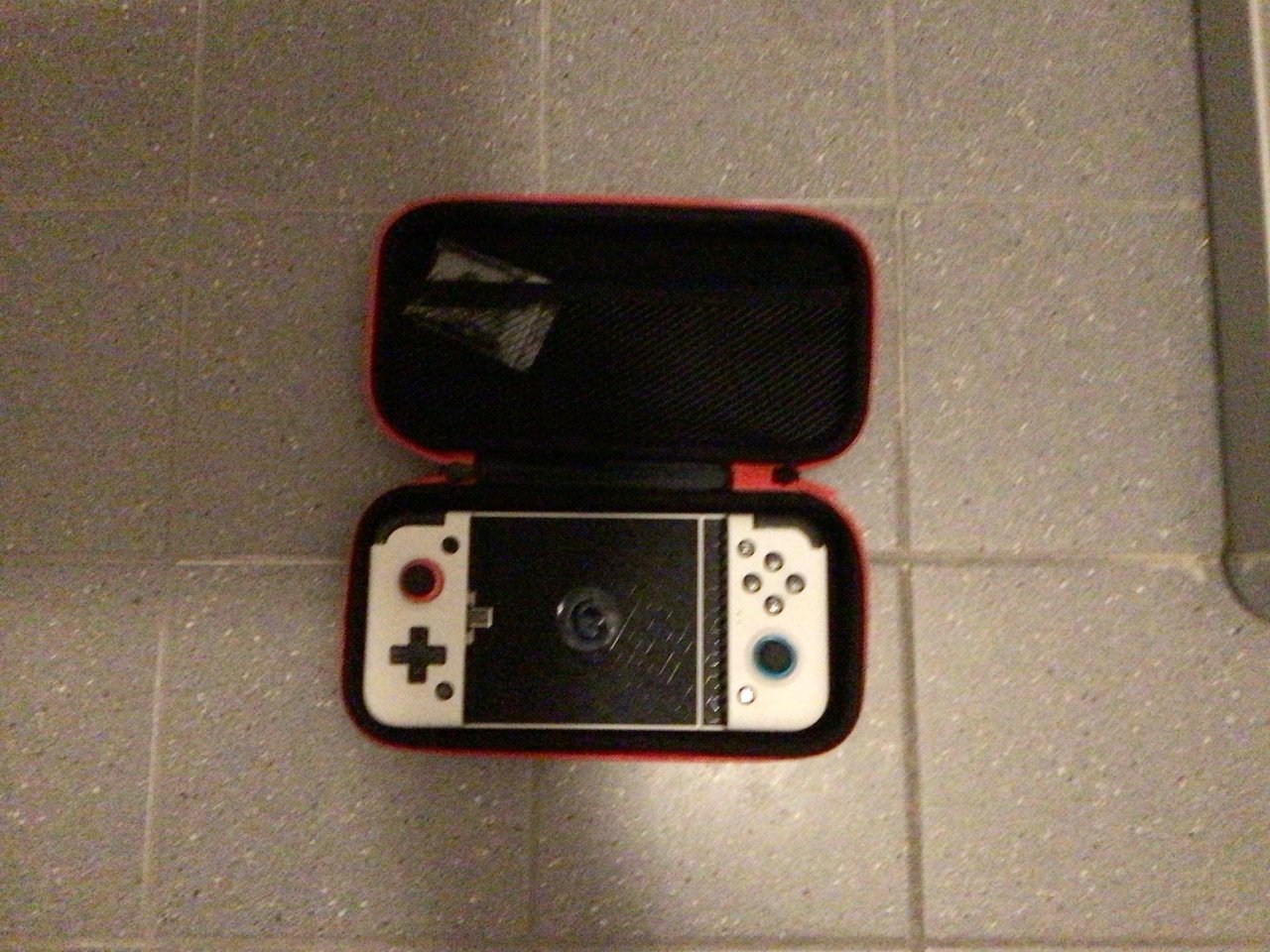 Mobile game controller