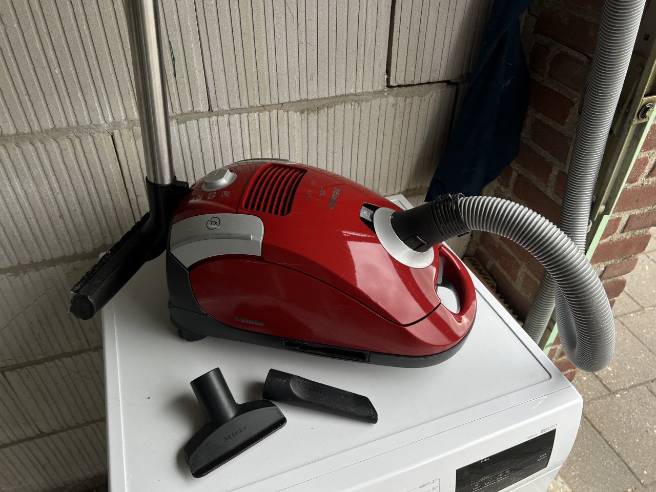 Krachtige Miele compacte Stofzuiger 2000W