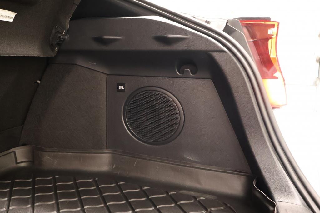 Toyota C-hr 2.0 hybrid bi-tone